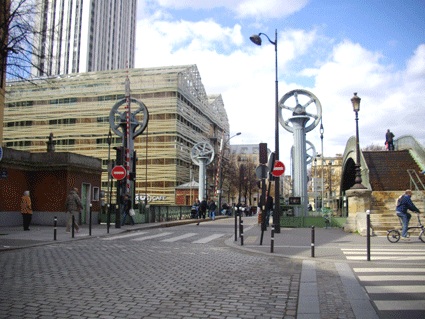 Le pont levant du canal de l'Ourcq